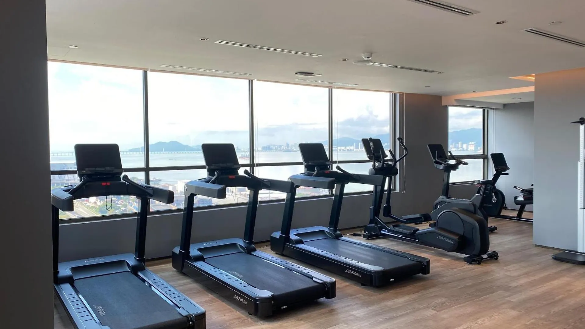 Hotel Crowne Plaza Penang Straits City By Ihg Perai