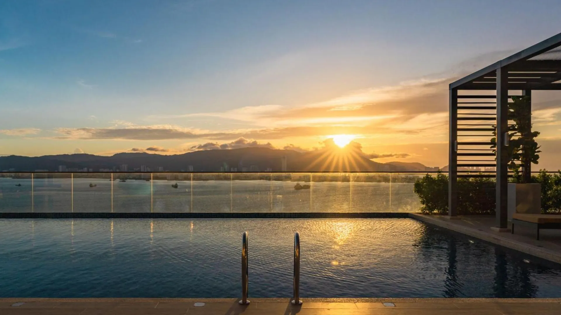 Crowne Plaza Penang Straits City By Ihg Perai 5*,  Malaysia