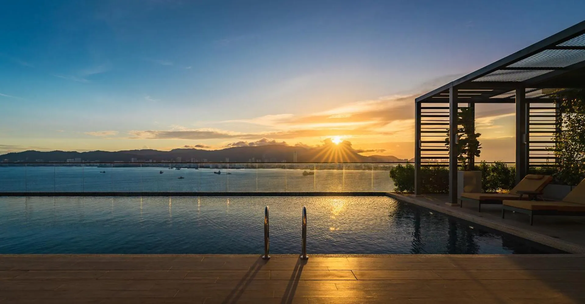 Crowne Plaza Penang Straits City By Ihg Perai 5*,  Malaysia